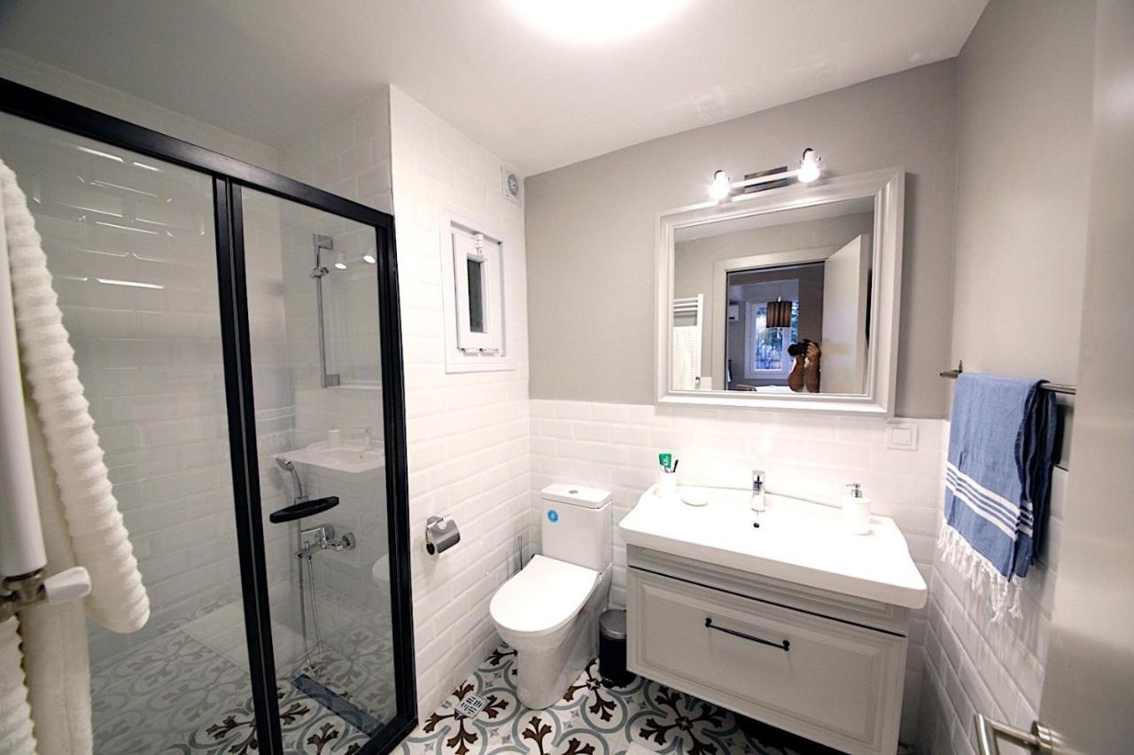 Superior Refurbished Flat In The Heart Of Istanbul Apartment Exterior foto